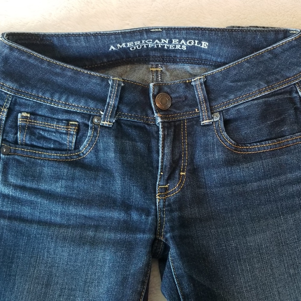 EUC American Eagle Jeans